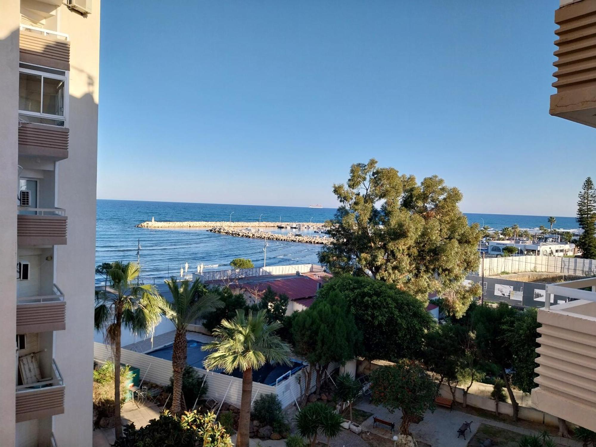 Mikis'S Seagate Studio Aprt. Larnaca Exterior photo